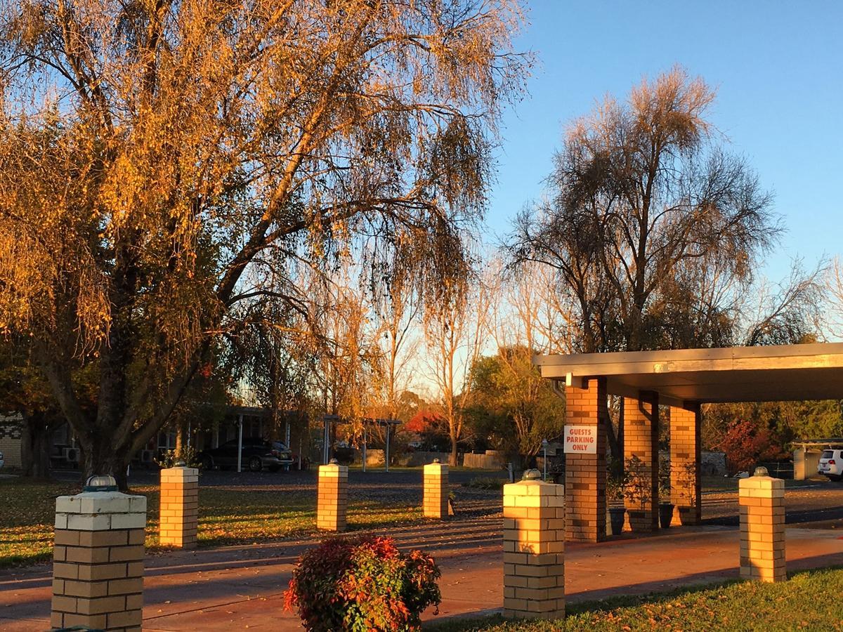 Guyra Motor Inn Екстериор снимка